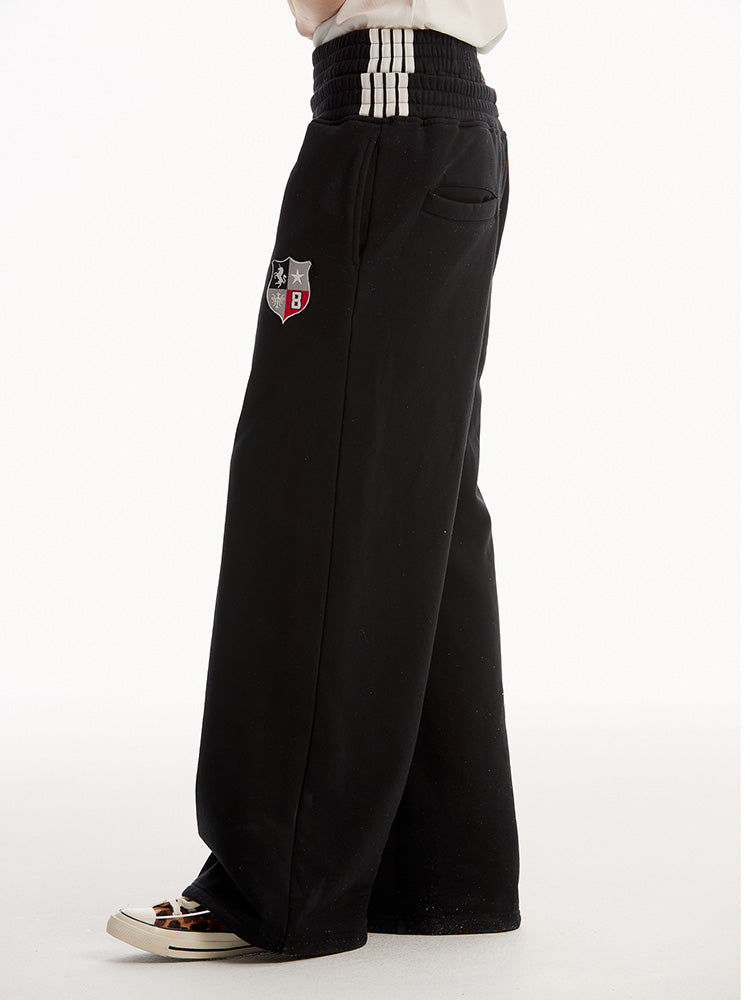 EAC–TwinBelt Crest Baggy Sweatpants