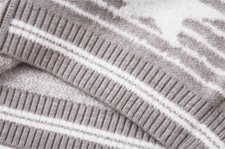 EAC–Star Stripe Fur-Trim Hooded Knit